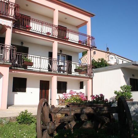 Guest House Zohil Rovigno Esterno foto